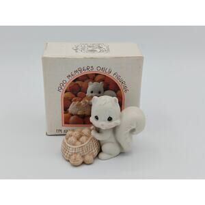 Enesco Im Nuts Over My Collection Squirrel Figurine BC902 1991 Vintage Porcelain